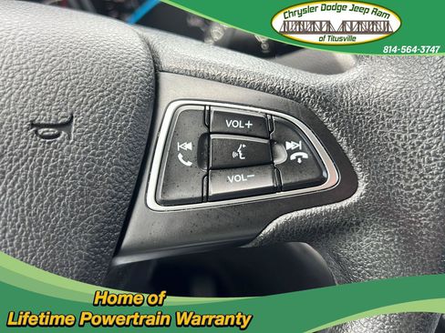 Used 2019 Ford Escape SE image 22
