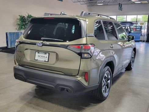Used 2026 Subaru Forester Premium AWD/4WD image 5