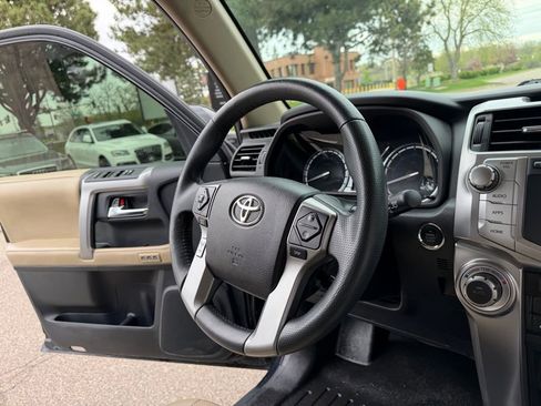 Used 2015 Toyota 4Runner Limited AWD/4WD image 32