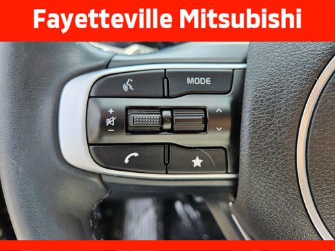 Used 2025 Kia Sportage EX w/ Premium Package AWD/4WD image 27