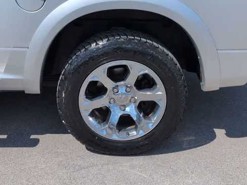 Used 2017 RAM 1500 Laramie AWD/4WD image 14