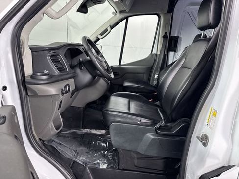 Used 2023 Ford Transit 250 Medium Roof RWD image 4