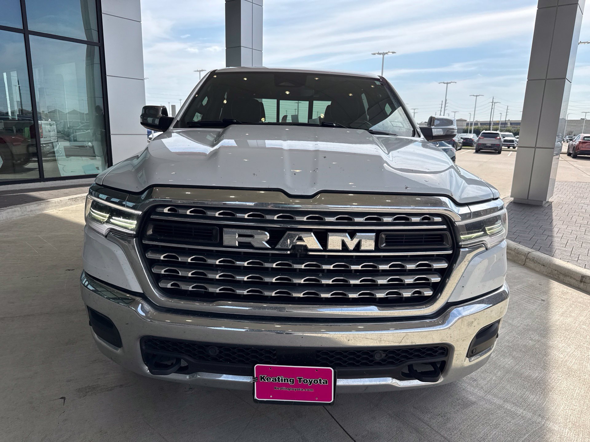 Used 2025 RAM 1500 Limited w/ Off Road Group AWD/4WD image 8