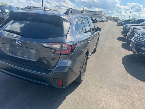 Used 2022 Subaru Outback Onyx Edition XT image 3