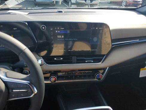 New 2026 Chevrolet Equinox ACTIV w/ Convenience Package III image 12