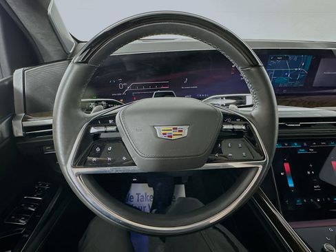 Used 2025 Cadillac Escalade Sport Platinum w/ LPO, Floor Liner Package AWD/4WD image 11