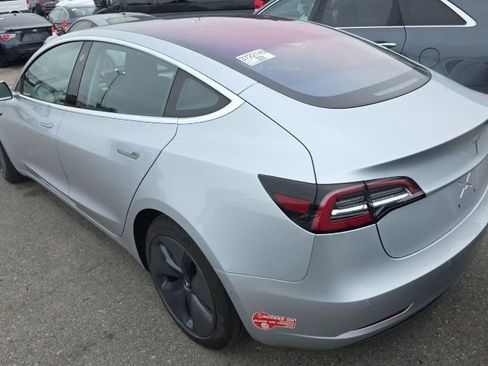 Used 2017 Tesla Model 3 Long Range image 2
