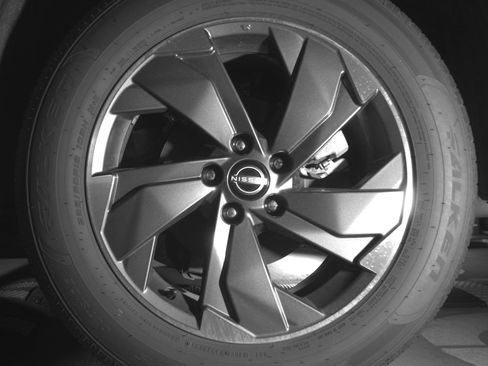 Used 2025 Nissan Rogue SV image 14