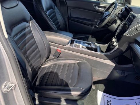 Used 2022 Ford Edge SEL AWD/4WD image 12