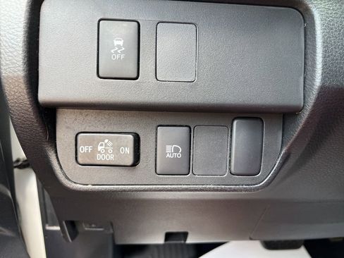 Used 2023 Toyota Tacoma SR image 19