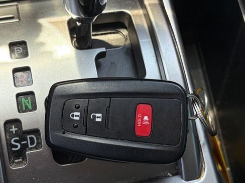 Used 2024 Toyota 4Runner SR5 AWD/4WD image 12