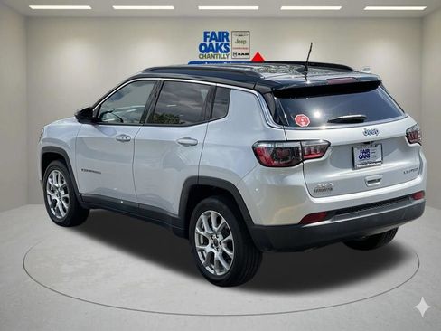 Certified 2025 Jeep Compass Limited AWD/4WD image 9