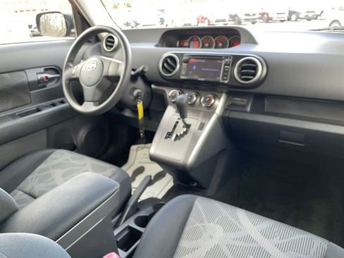 Used 2014 Scion xB image 18