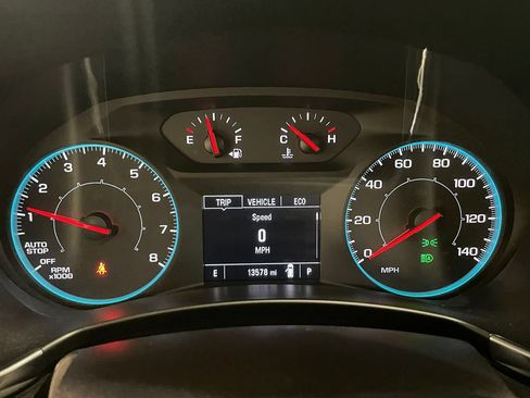 Used 2021 Chevrolet Equinox LS AWD/4WD image 30