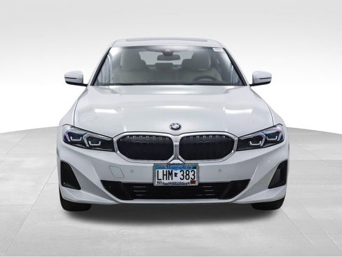 Used 2023 BMW 330i xDrive Sedan w/ Premium Package image 8