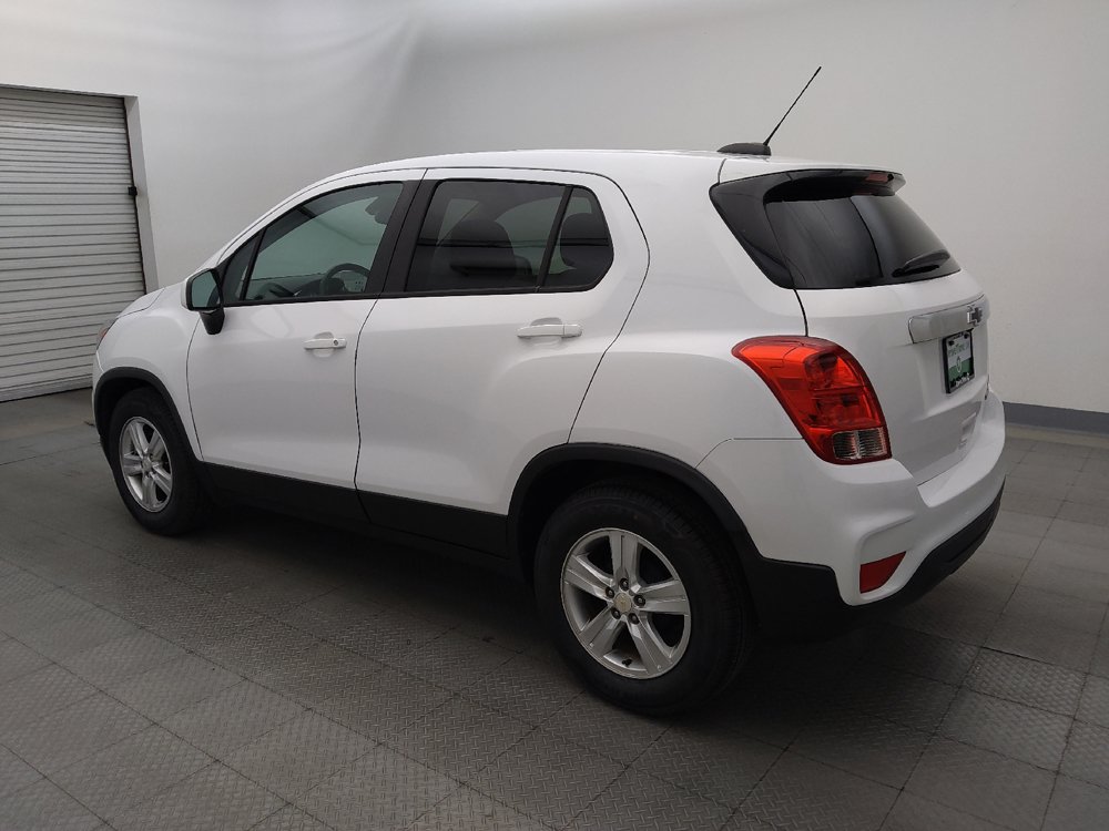 Used 2020 Chevrolet Trax LS w/ Tint and Cruise Package FWD image 3