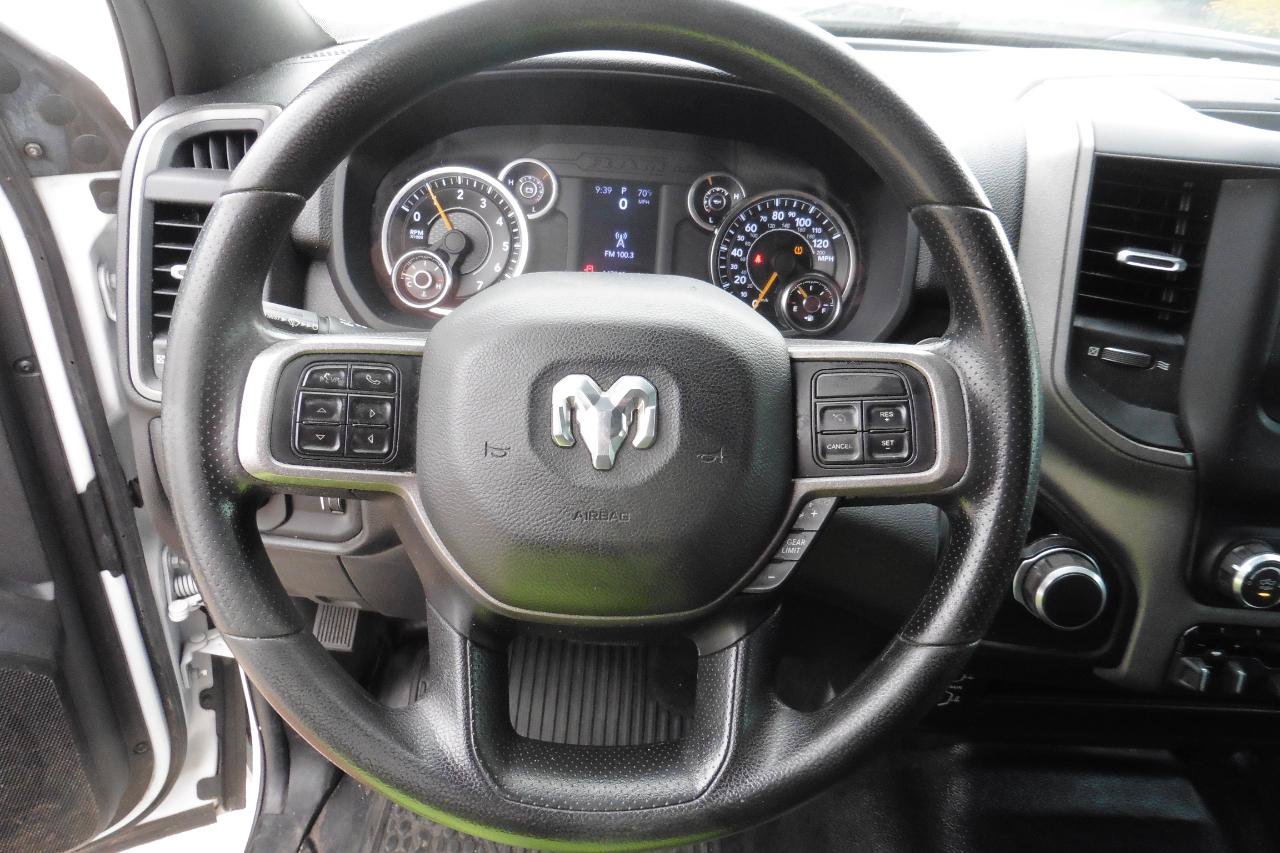 Used 2022 RAM 2500 Tradesman w/ Chrome Appearance Group RWD image 6