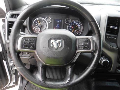 Used 2022 RAM 2500 Tradesman w/ Chrome Appearance Group RWD image 6