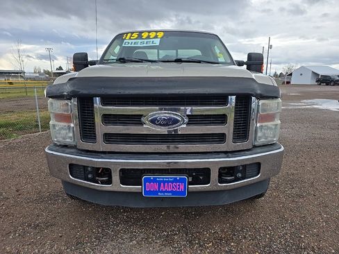 Used 2008 Ford F350 XLT image 2