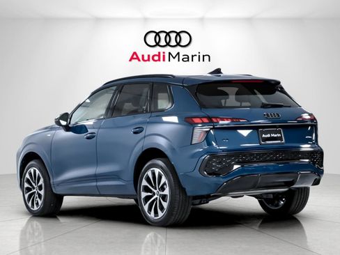 New 2026 Audi Q3 quattro 2.0T AWD/4WD image 3
