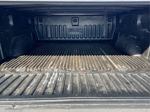 Used 2018 GMC Sierra 1500 SLT w/ SLT Premium Package AWD/4WD image 34