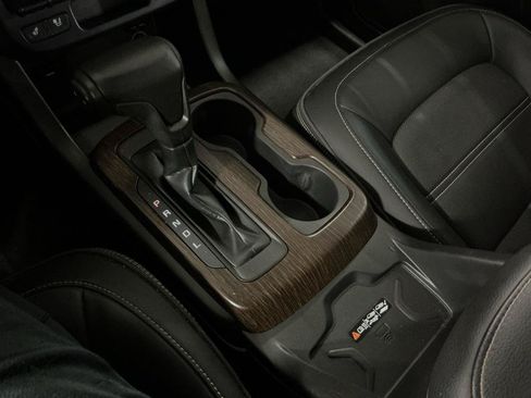 Used 2017 GMC Canyon Denali AWD/4WD image 4