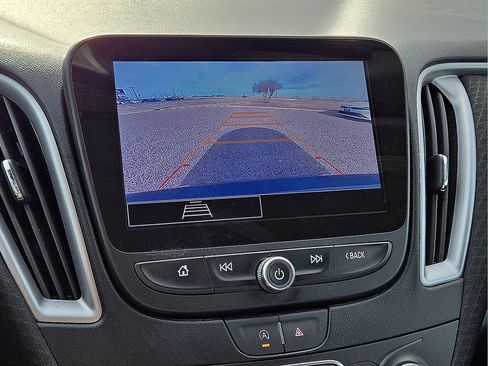 Used 2023 Chevrolet Malibu LT image 28