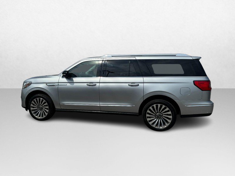 Used 2020 Lincoln Navigator L Reserve w/ Luxury Package AWD/4WD image 8