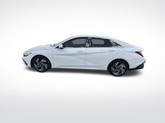 Certified 2025 Hyundai Elantra SEL w/ Cargo Package video 2