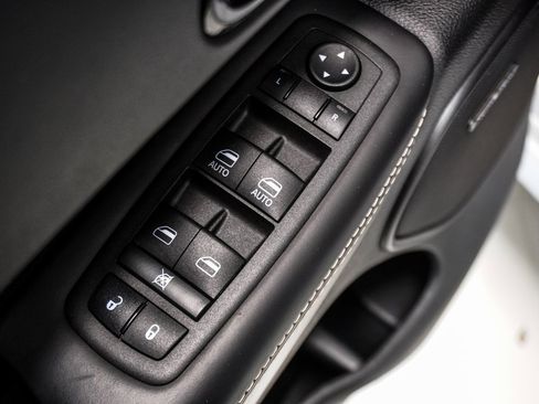 Used 2022 Dodge Durango SRT w/ Premium Interior Group image 29