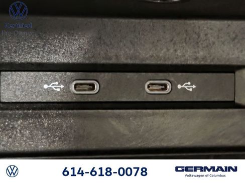 Used 2025 Volkswagen Taos SE FWD image 31