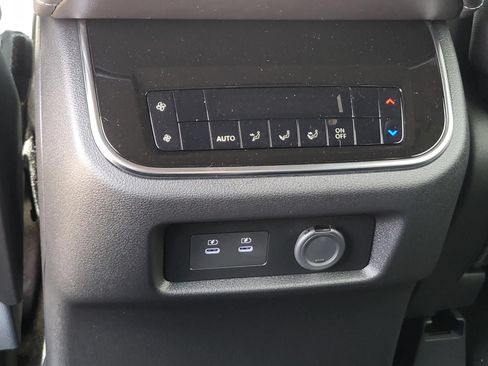 New 2026 Nissan Armada SL w/ Captain's Chari Seat Package AWD/4WD image 16