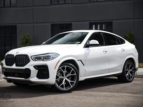 Used 2022 BMW X6 xDrive40i w/ Executive Package AWD/4WD image 3