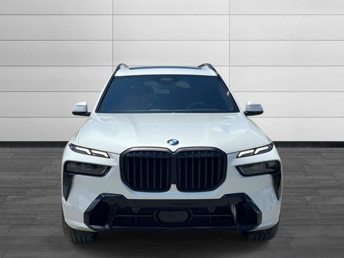 Used 2024 BMW X7 xDrive40i w/ Executive Package AWD/4WD image 8