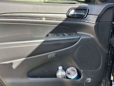 Used 2021 Jeep Grand Cherokee Limited w/ Quick Order Package 2GK 80th image 22