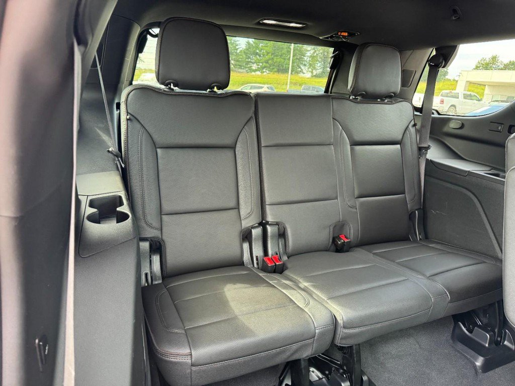 Used 2023 Chevrolet Tahoe High Country AWD/4WD image 14