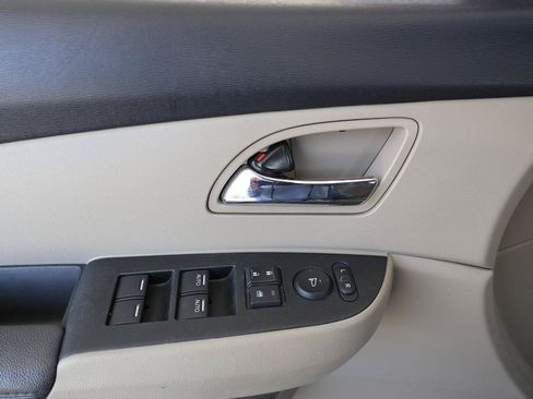 Used 2015 Honda Odyssey EX-L image 38
