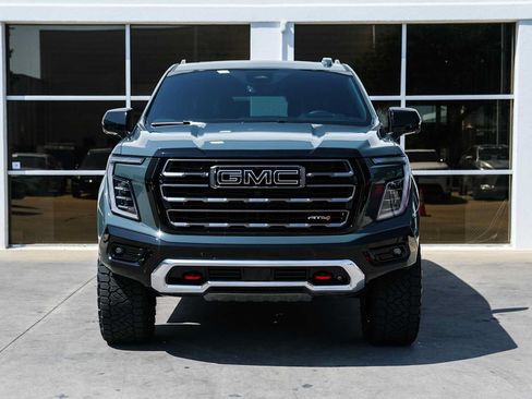 Used 2026 GMC Yukon AT4 Ultimate w/ LPO, Floor Liner Package AWD/4WD image 2