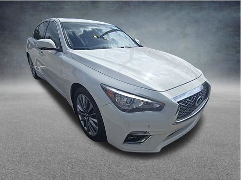 Used 2023 INFINITI Q50 Luxe w/ Cargo Package image 3