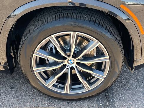 Used 2026 BMW X5 sDrive40i w/ M Sport Package RWD image 8