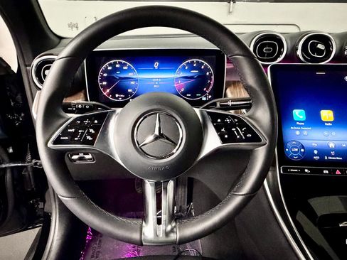 Used 2026 Mercedes-Benz GLC 300 image 28