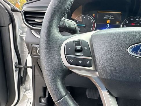 Used 2023 Ford Explorer XLT w/ Equipment Group 202A image 27