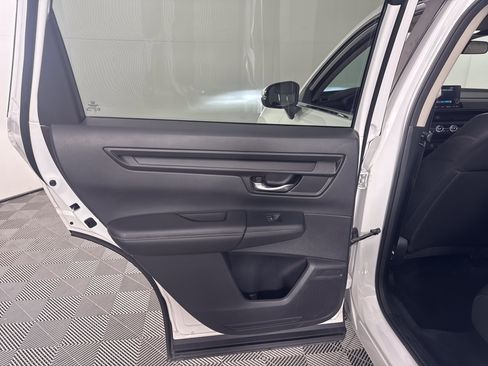 Certified 2023 Honda CR-V LX image 5