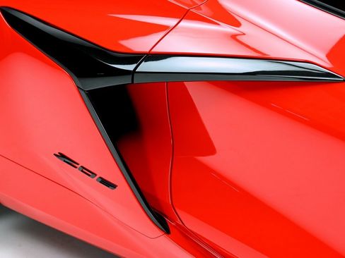 Used 2025 Chevrolet Corvette Z06 image 22