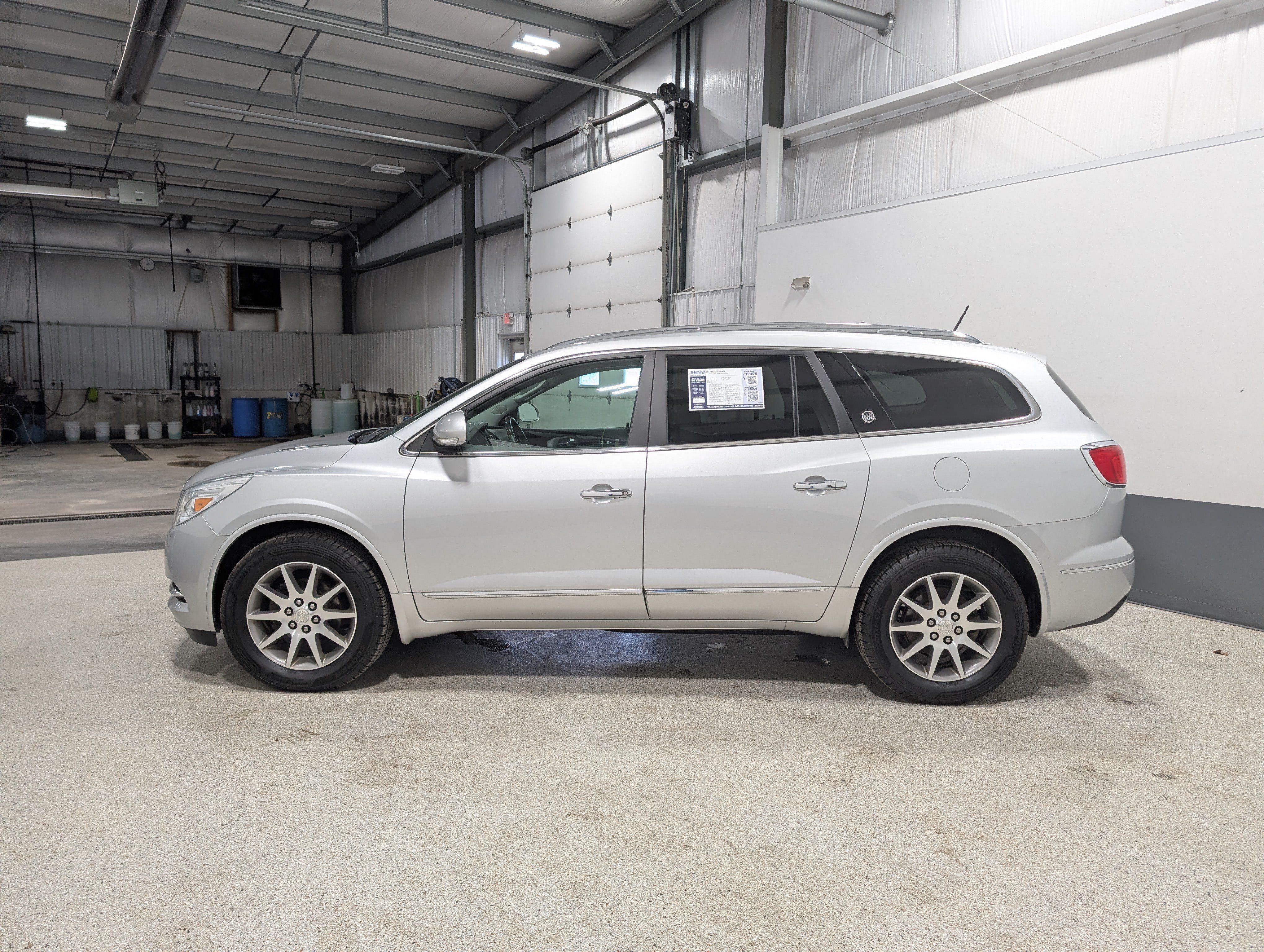 Used 2017 Buick Enclave Leather w/ Trailering Package AWD/4WD image 6