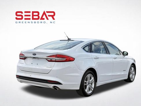 Used 2018 Ford Fusion SE w/ Equipment Group 602A FWD image 7