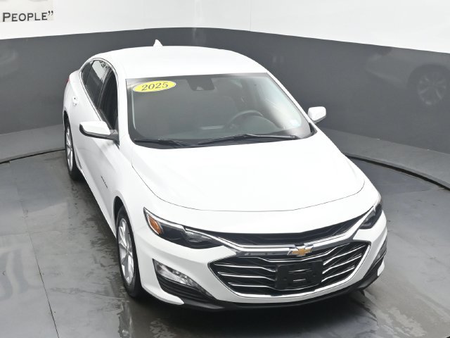 Used 2025 Chevrolet Malibu LT FWD image 46