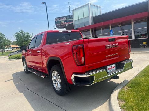 Used 2019 GMC Sierra 1500 SLT w/ SLT Convenience Package AWD/4WD image 8