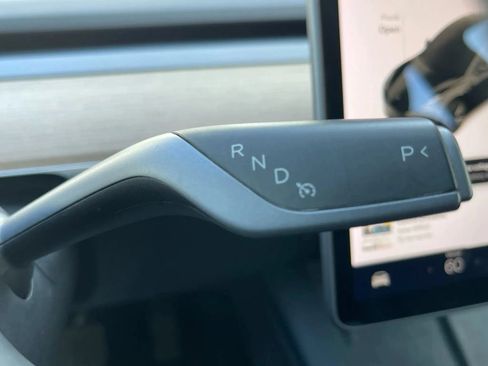 Used 2023 Tesla Model 3 Standard Range RWD image 35