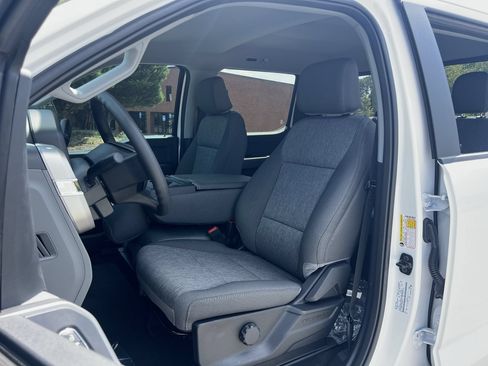 New 2026 Ford F250 XL AWD/4WD image 15